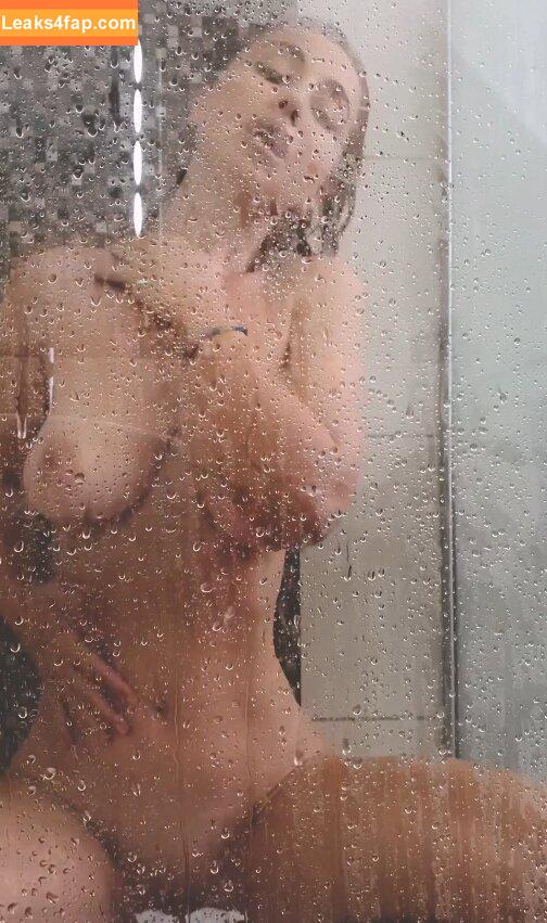 Ariannasecret / MissBellagio / SantiagosAna / https: / inlovewithan / theariannasantiago leaked photo photo #0008
