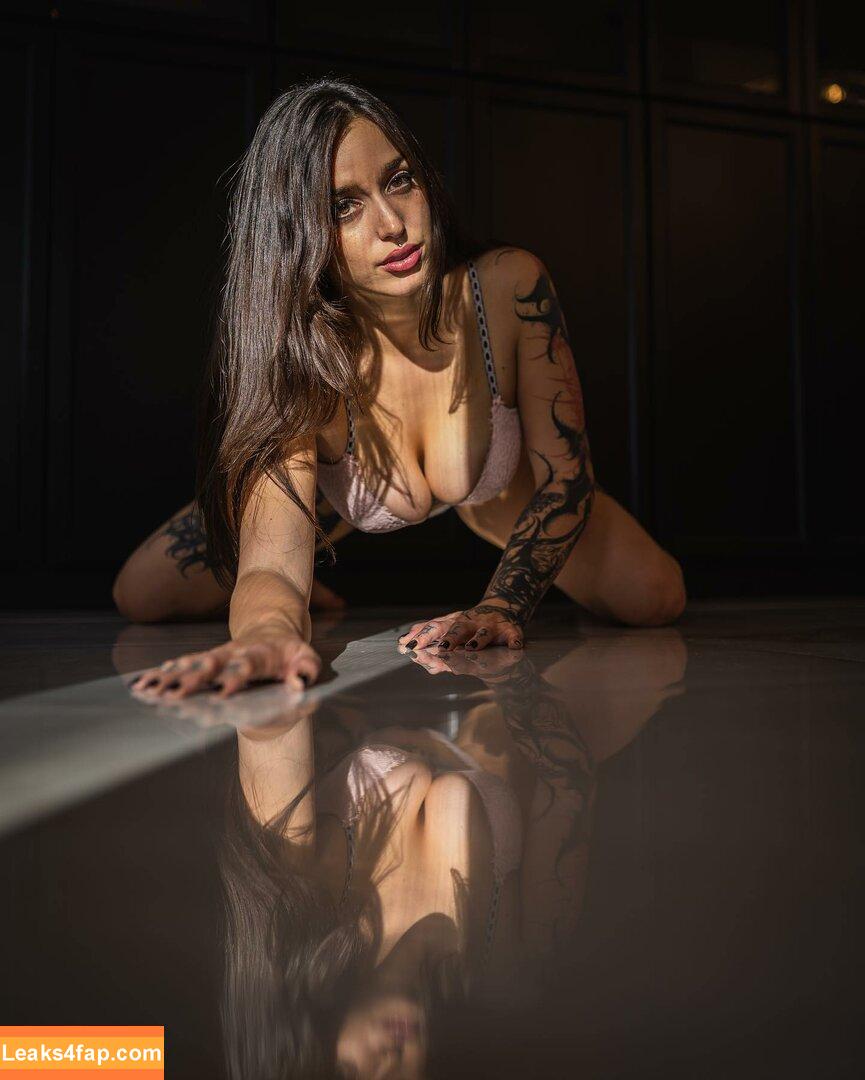 Aryabella / OliviaXORose / aryabellax leaked photo photo #0102