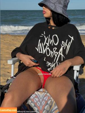 Brenda Trindade photo #0148