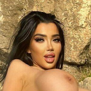 Chloe Khan / chloe.khan / chloekhan / chloekhanxxx leaked photo photo #0012