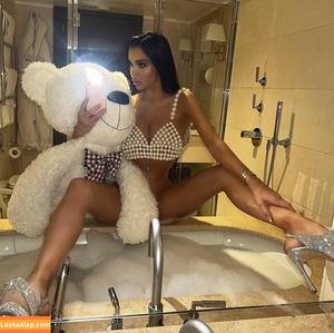 Chloe Khan photo #0460
