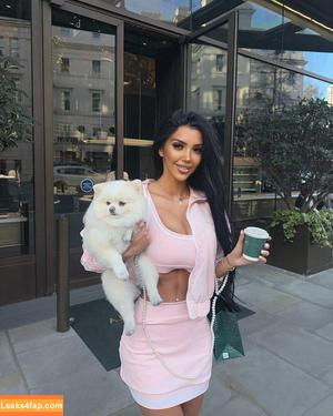 Chloe Khan photo #0484