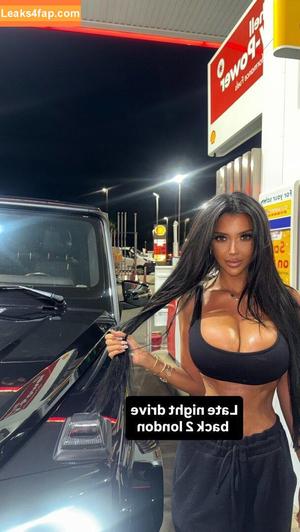 Chloe Khan photo #0514