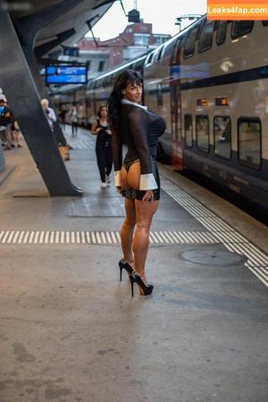 Cindy Landolt photo #0570