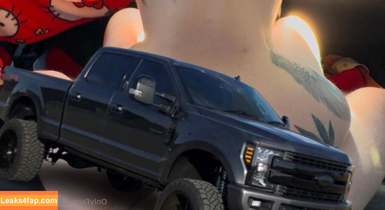 cmaggiofree / cornstarchesca leaked photo photo #0008