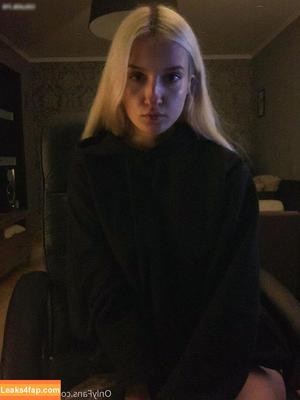 Cursed_Ellie photo #0433