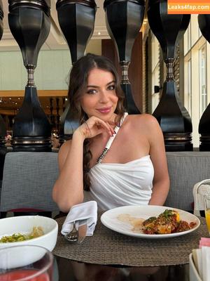 Dyana Aryan photo #0031