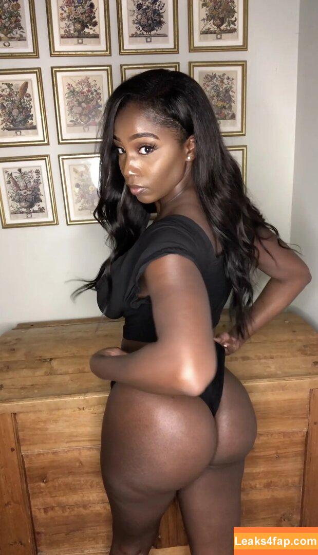 ellietheempress /  leaked photo photo #0009
