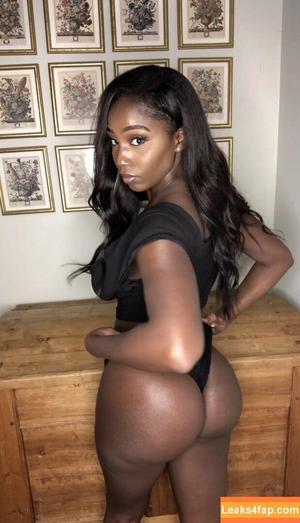 ellietheempress photo #0009