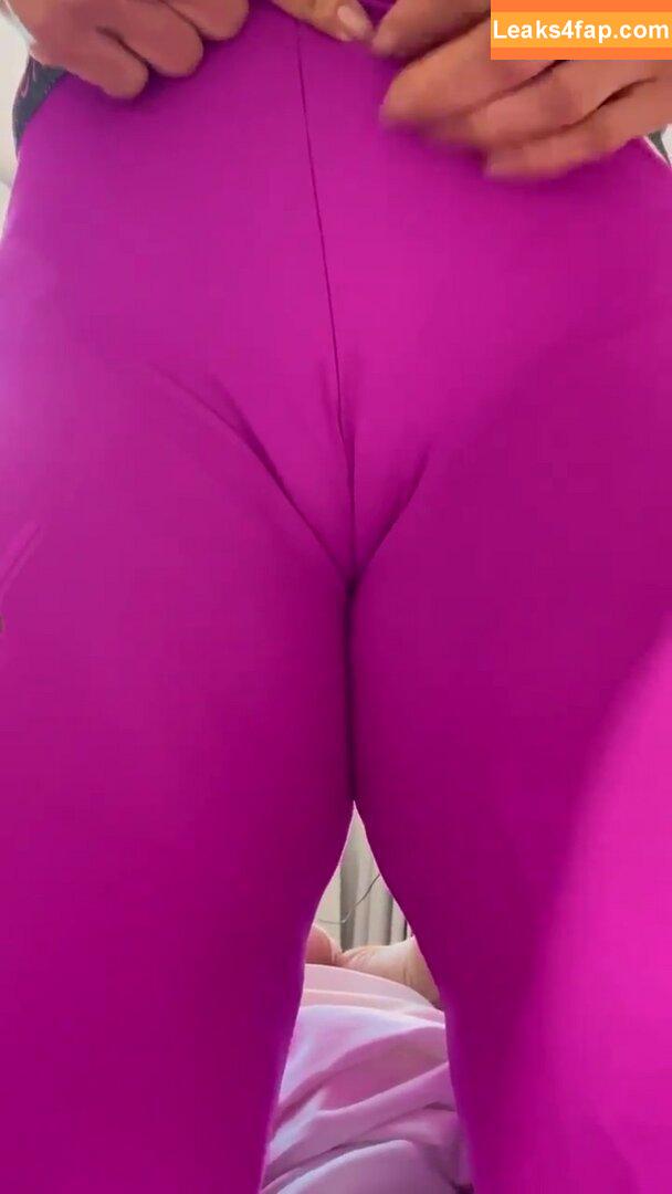 Gracyanne Barbosa / graoficial leaked photo photo #0010