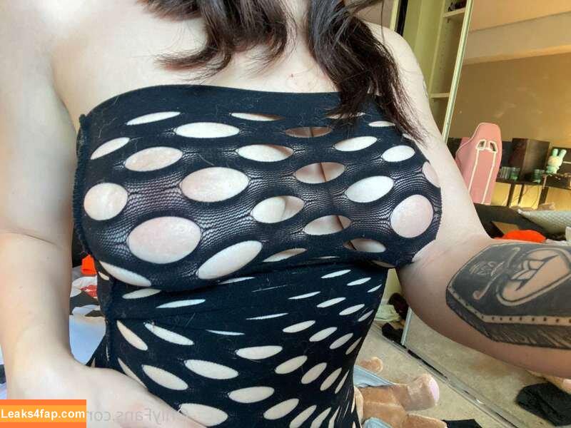 Isabel Valdez / Alina Violet / alinavioletx / onlyalinaviolet / onlybellavaldez leaked photo photo #0017