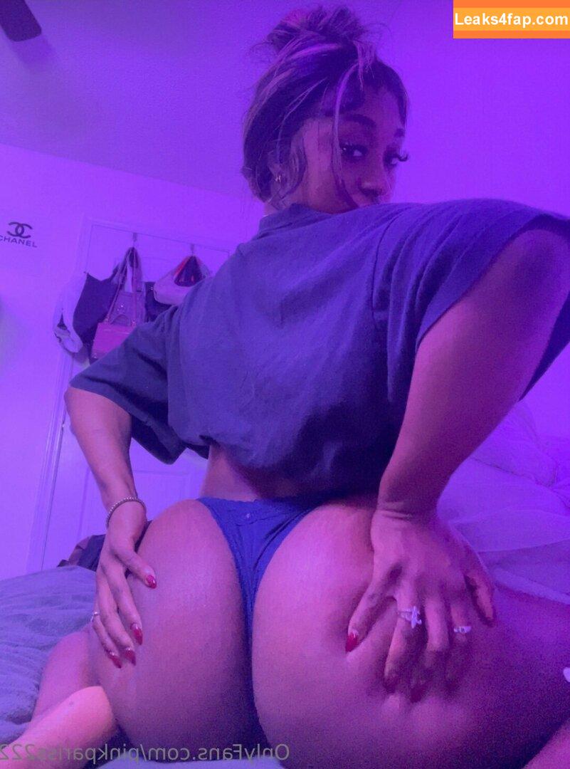 Itstavvi / pinkpariss222 leaked photo photo #0105