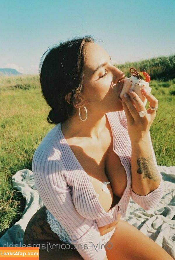 jameelahh / Arabic Princess / jamilakream leaked photo photo #0014