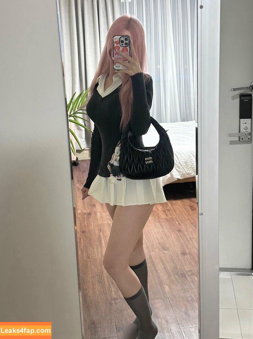 Julia Majch / moonunyo leaked photo photo #0002