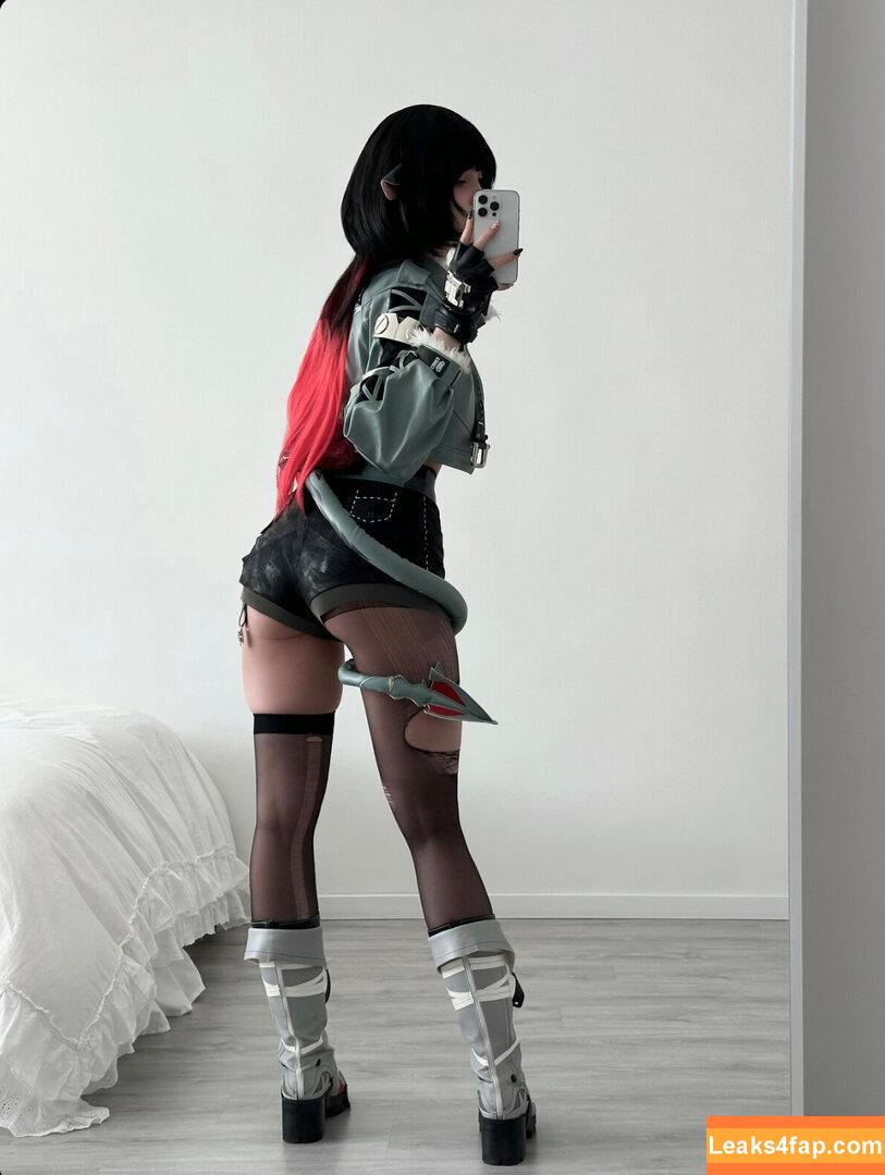 Julia Majch / moonunyo leaked photo photo #0014