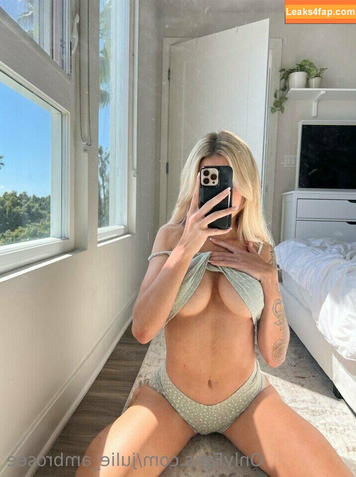 julie_ambrosee /  leaked photo photo #0004