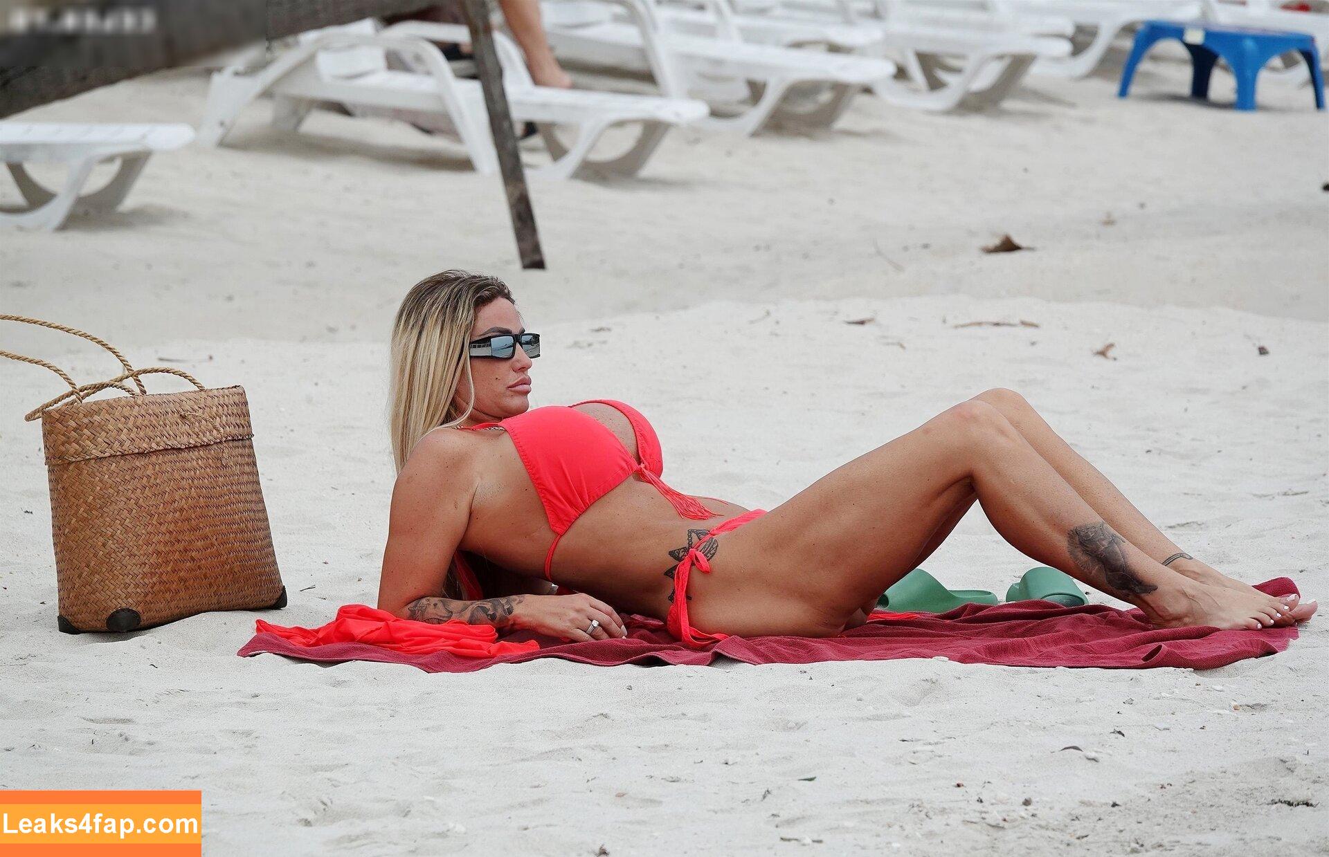 Katie Price / Jordan / katieprice слитое фото фото #0144
