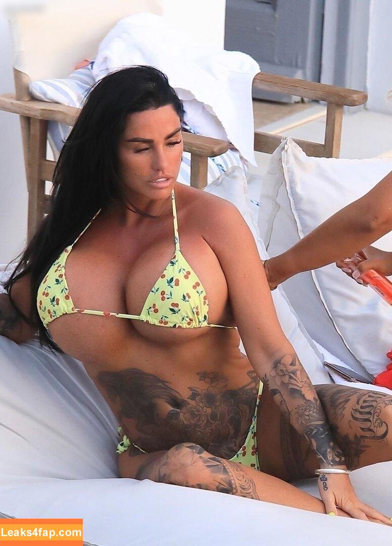 Katie Price / Jordan / katieprice слитое фото фото #0152