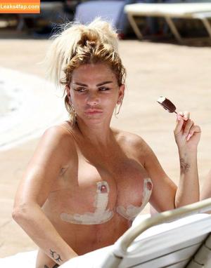 Katie Price photo #0368