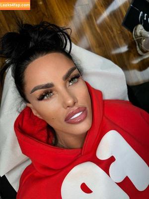 Katie Price photo #0385