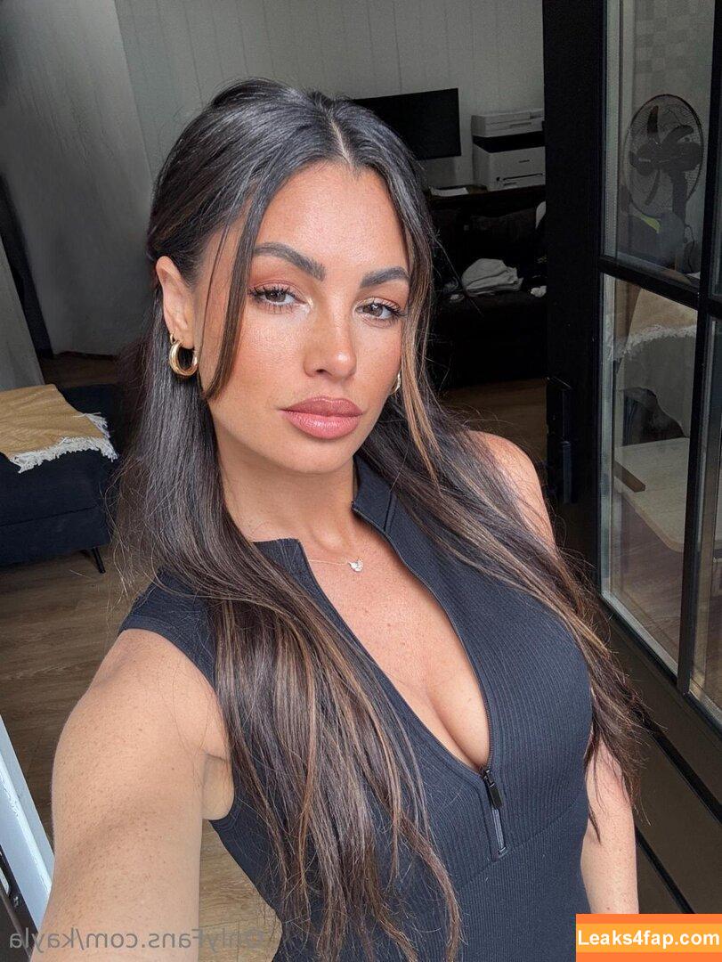 kayla / azbun88 / kayla_itsines / kaylaaz88 leaked photo photo #0028