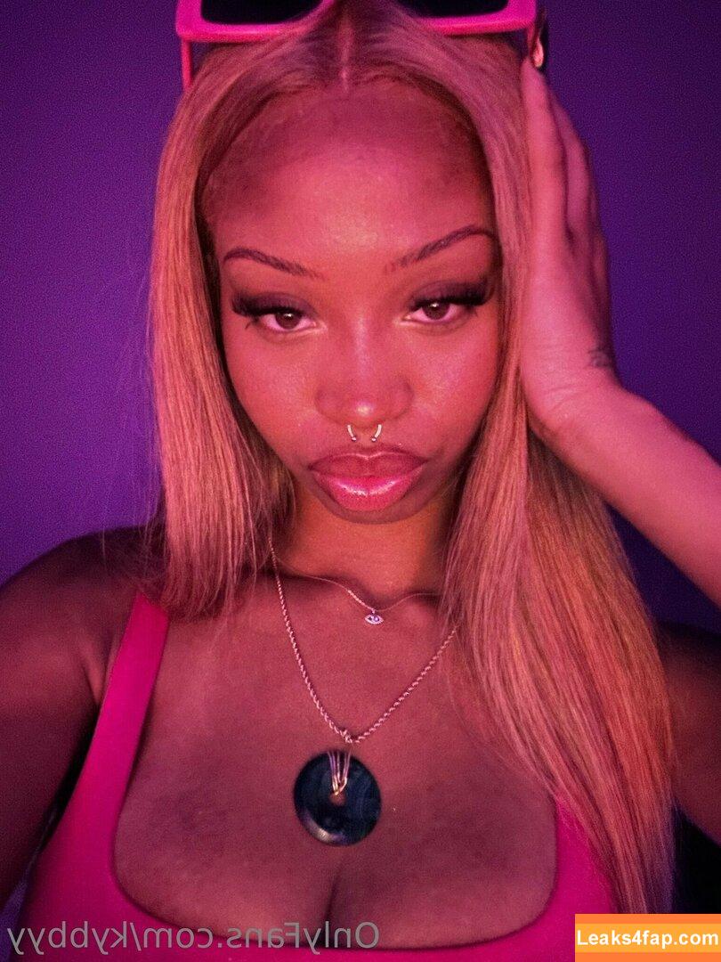 kybbyy / kybbyyyy leaked photo photo #0022