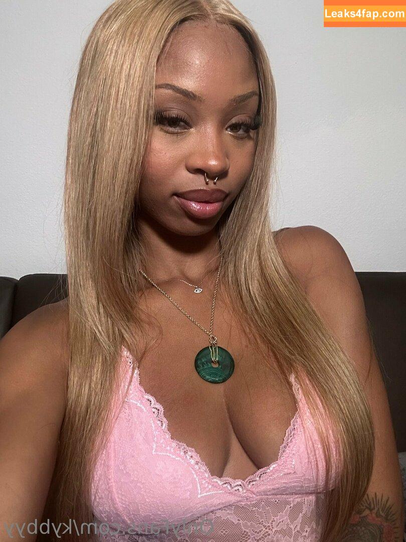 kybbyy / kybbyyyy leaked photo photo #0024