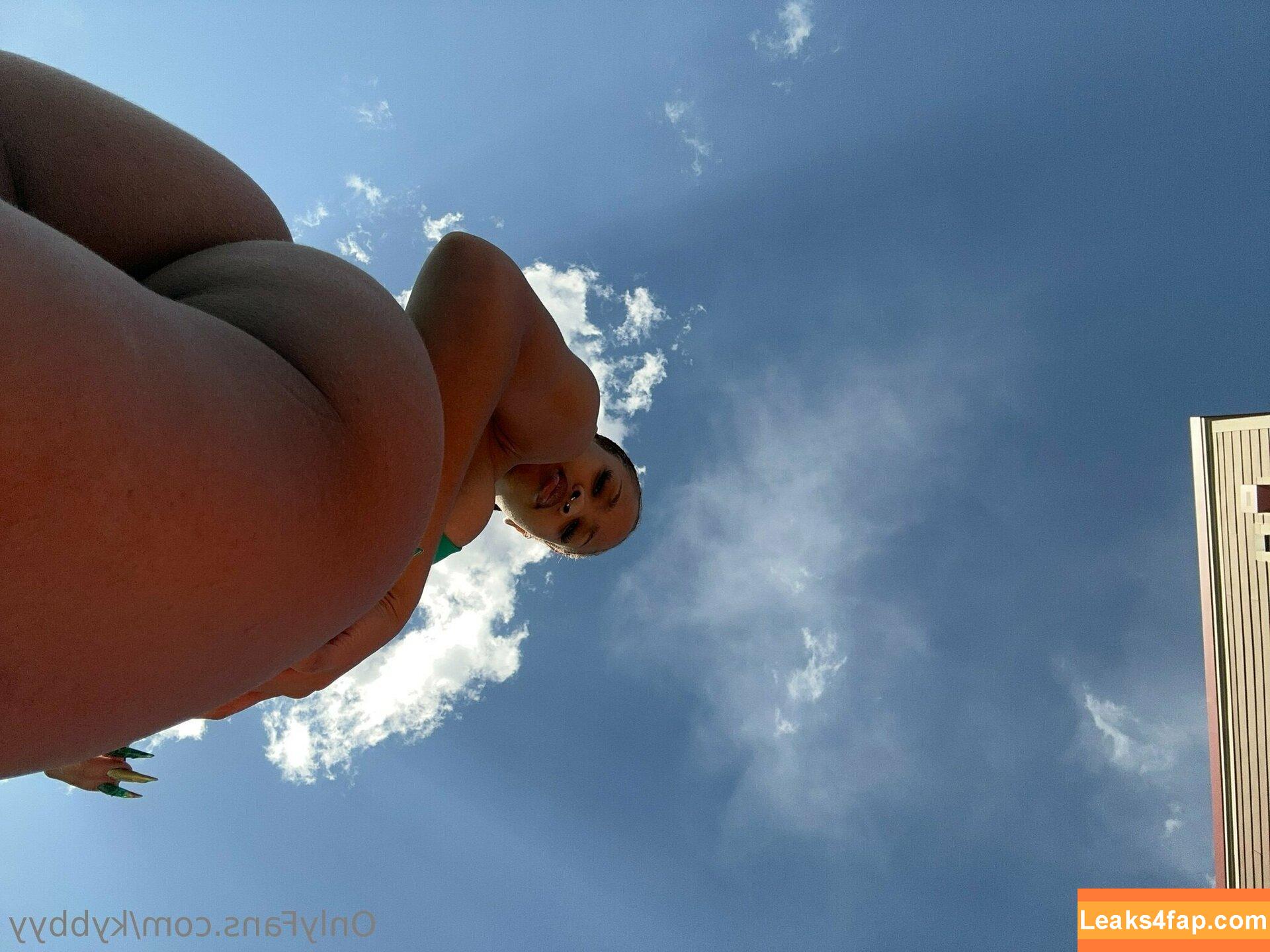 kybbyy / kybbyyyy leaked photo photo #0026