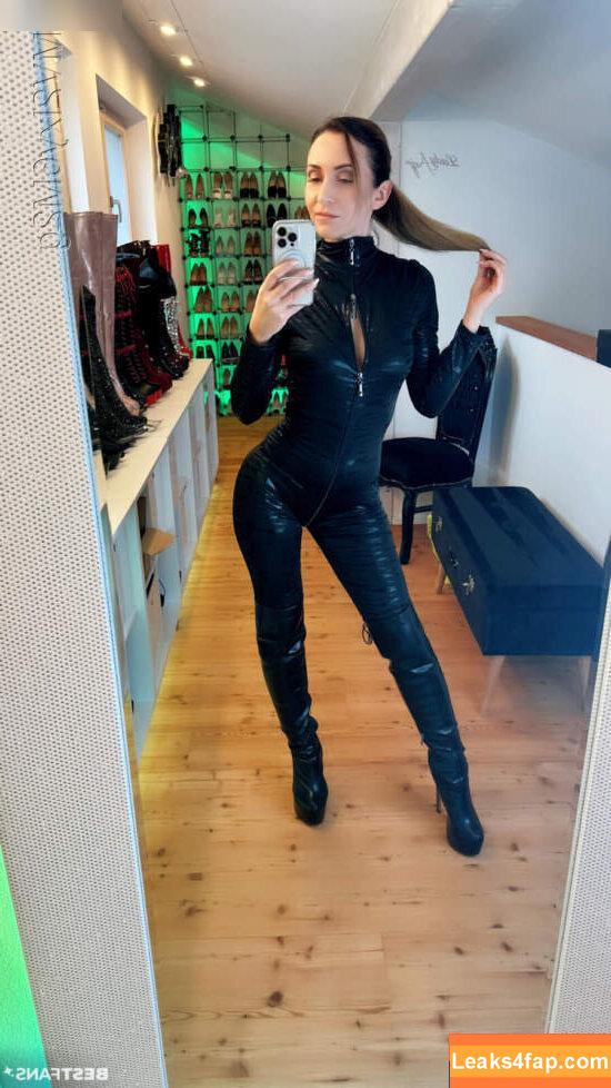 LadyAnja / real.ladyanja leaked photo photo #0070