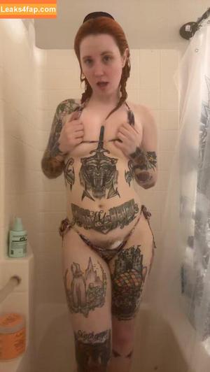lainabearrknee photo #0006