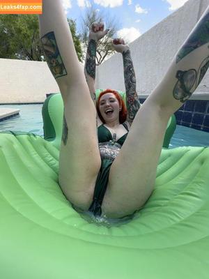 lainabearrknee photo #0007