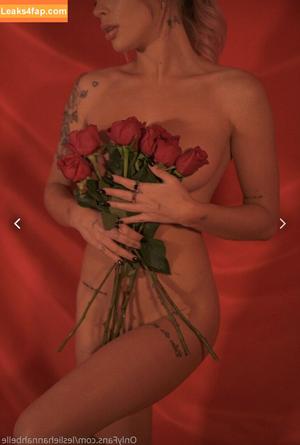 Leslie Golden photo #0158