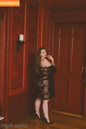 Lillias Right фото #0097
