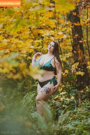 Lillias Right фото #0103