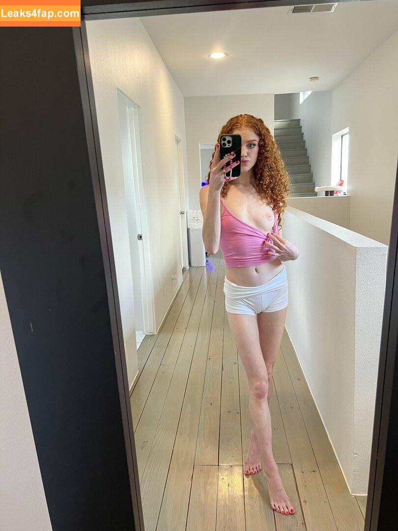 Lilredzoe /  leaked photo photo #0025