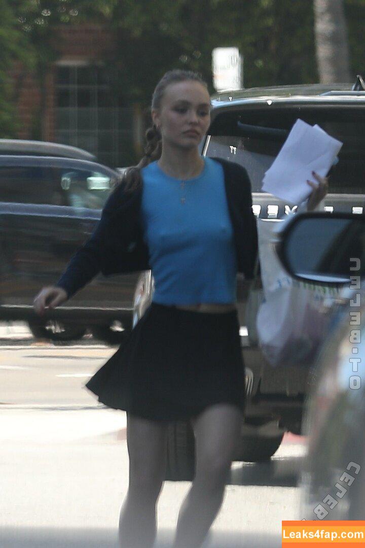 Lily-Rose Depp / LilyRoseMDepp / LilyRoseMelDepp / https: / lilyrose_depp слитое фото фото #0035