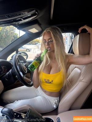 lindseypelas фото #0003