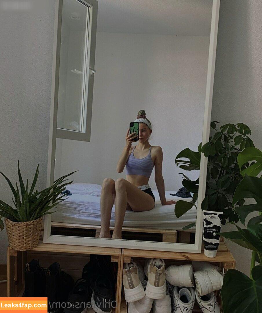 Linneasky / Linnea leaked photo photo #0127