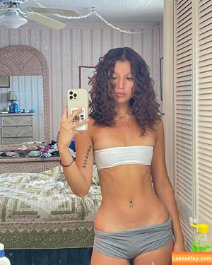 Lucia Manfredi photo #0128