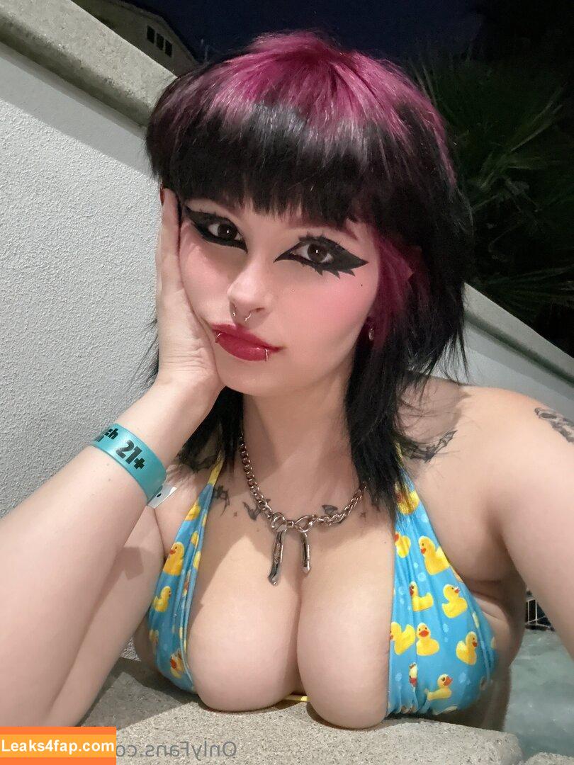 lumarist / oxxmilk leaked photo photo #0004