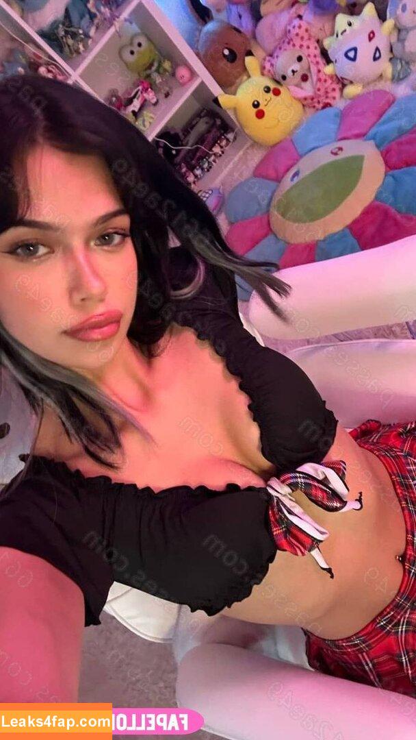 luvstruck /  leaked photo photo #0006