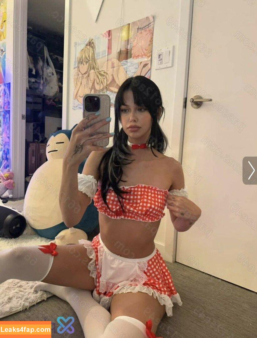 luvstruck /  leaked photo photo #0009