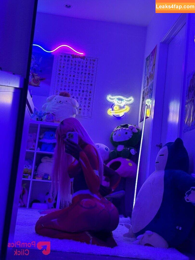 luvstruck /  leaked photo photo #0011
