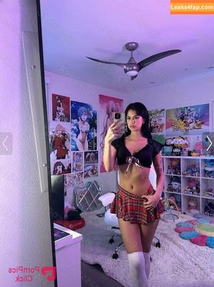 luvstruck photo #0005
