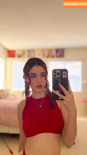 Maggie Roscher photo #0001