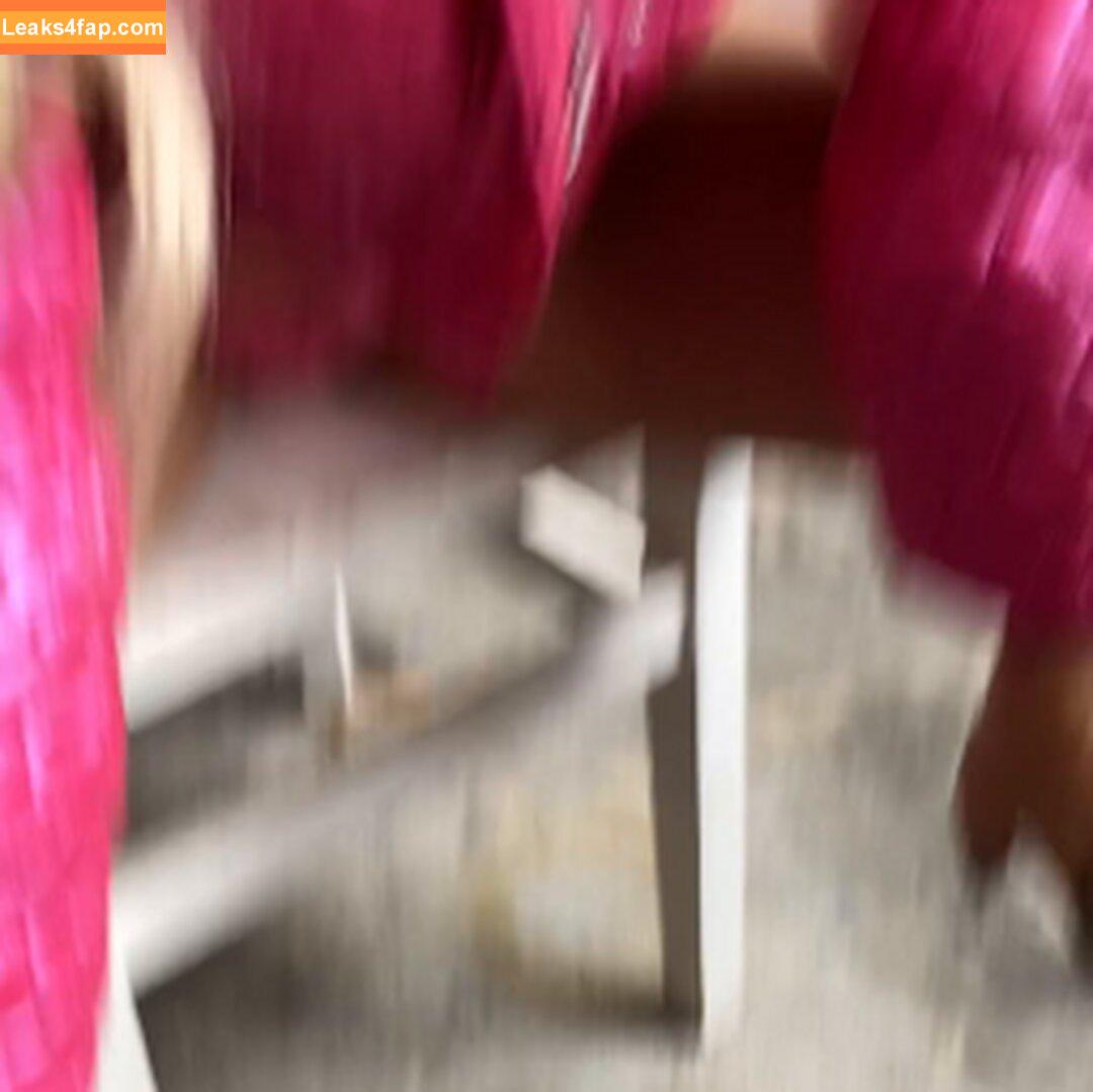 Marília Oliveira / marilia_o / mariliao2 leaked photo photo #0068