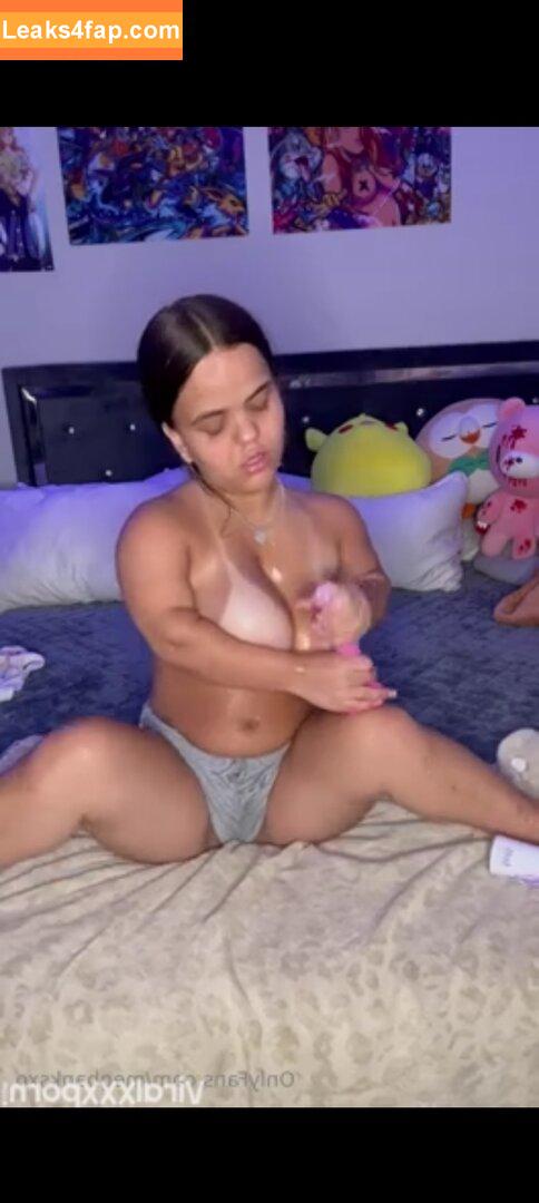 megbanksxo /  leaked photo photo #0001