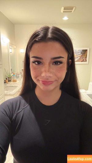 Mikayla Campinos фото #0028