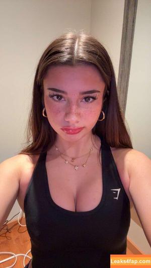 Mikayla Campinos photo #0035