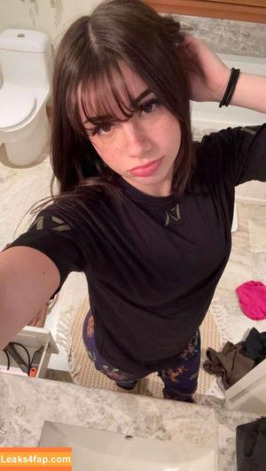 Mikayla Campinos photo #0112